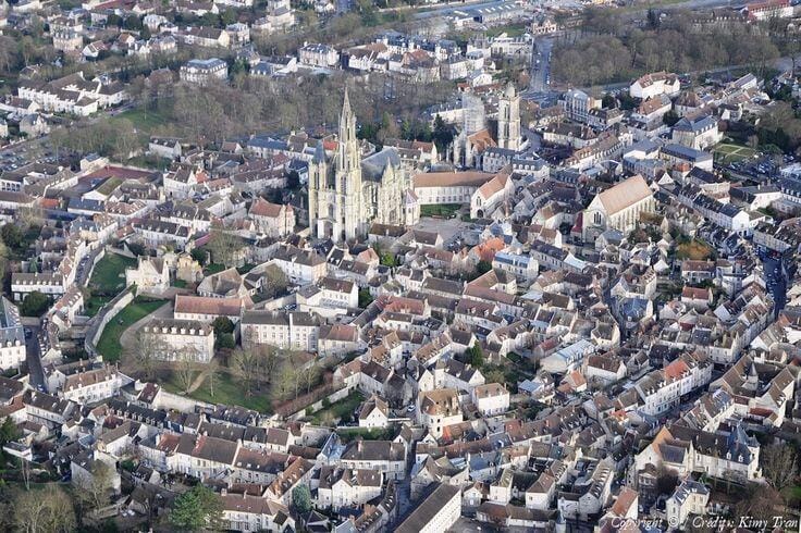 LE GRAND TOUR DES PLUS BEAUX CHATEAUX DE L'OISE