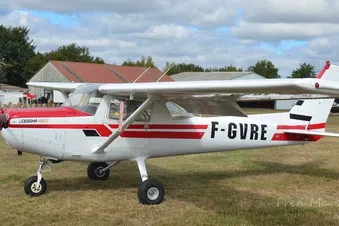 Le cessna 152