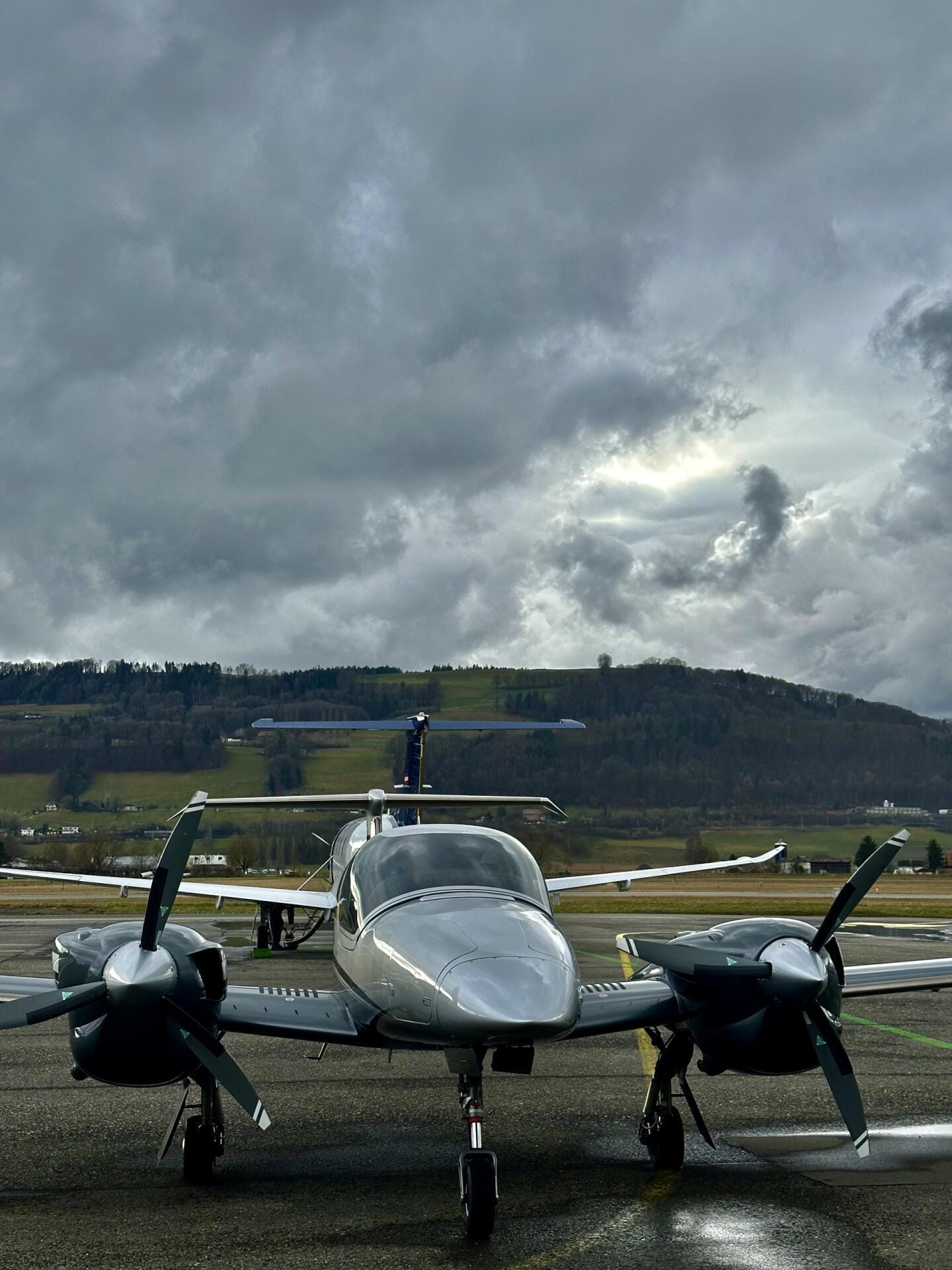 Diamond DA-42 von vorne