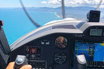 Admirez la plaine du Roussillon entre mer et montagnes