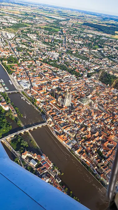 REGENSBURG Rundflug inkl. Befreiungshalle, Walhalla und Co.