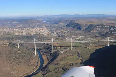 Viaduc de Millau... mais pas que (option 2).