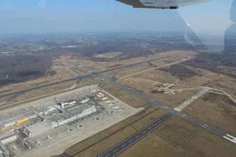 Rundflug: Kölner Dom und Bergisches Land