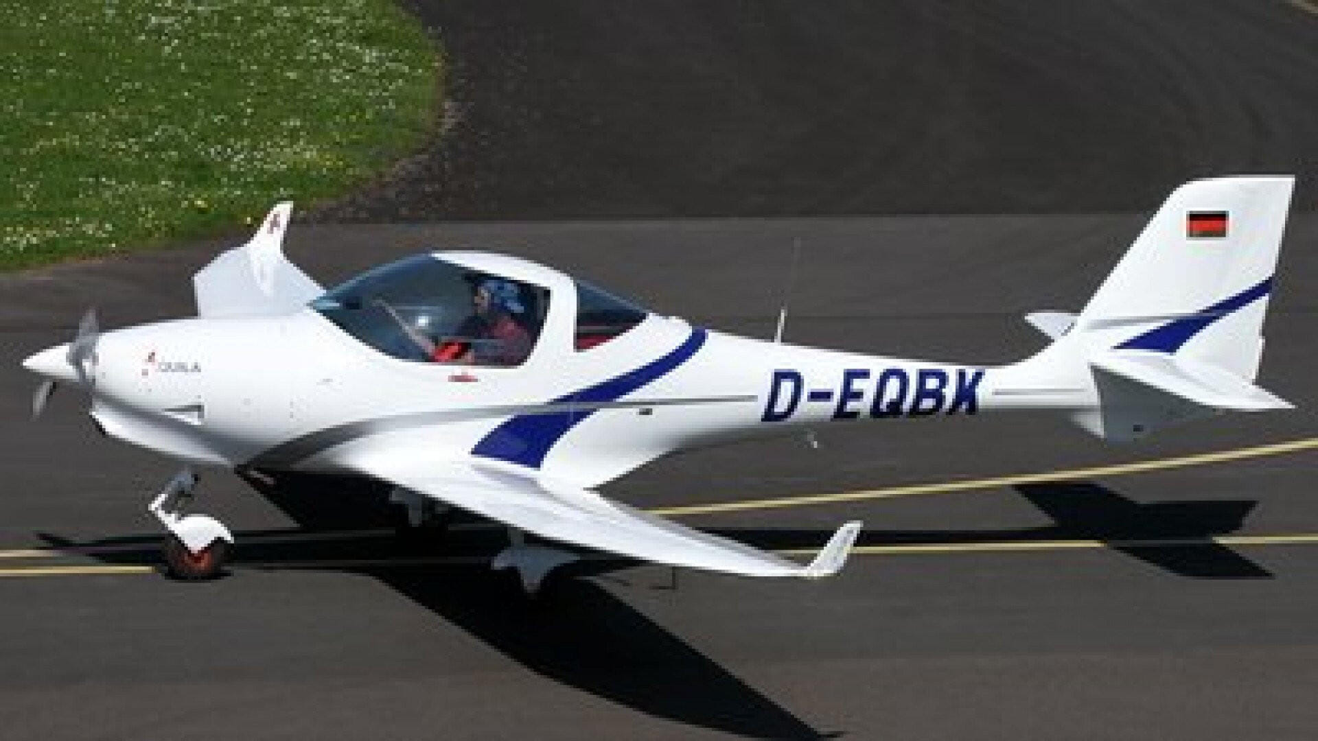 Aquila A211