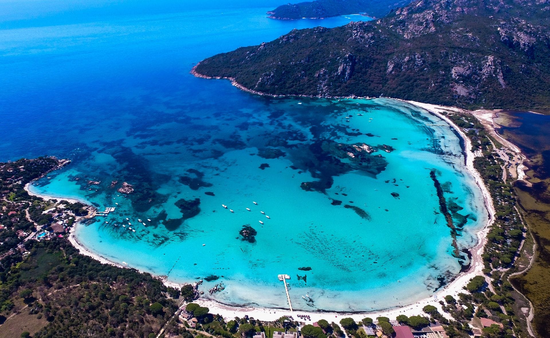 La Corse du Sud vue des airs