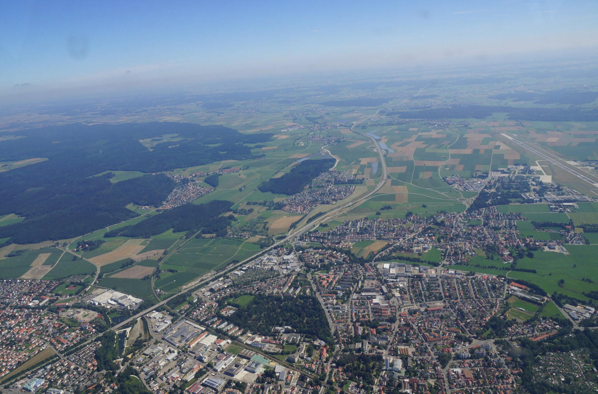 Rundflug mit einer Landung in Donaueschingen oder Leutkirch
