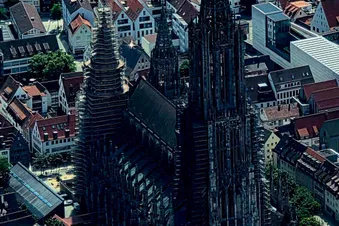 Über Ulm, um Ulm und um Ulm herum