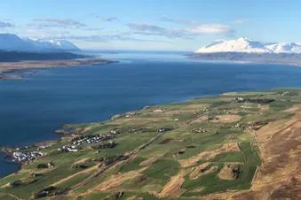 Akureyri to Modrudalur - sight seeing and stop over.