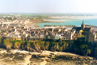 Du Mont Saint Michel à la Monaco du Nord : GRANVILLE