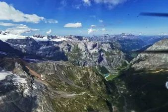 Sightseeing from a modern aircraft