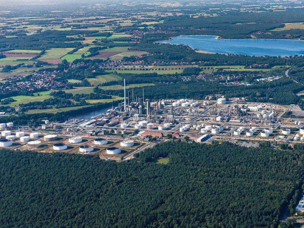 BP-Raffinerie, AKW/Gaskraftwerk