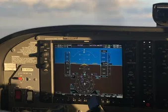 Schnupperflug Cessna 172S Digital-Cockpit + 2 Begleitpers.