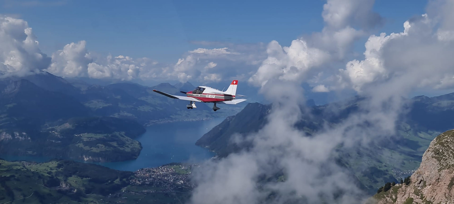The city of Brunnen at the east-end of the lake