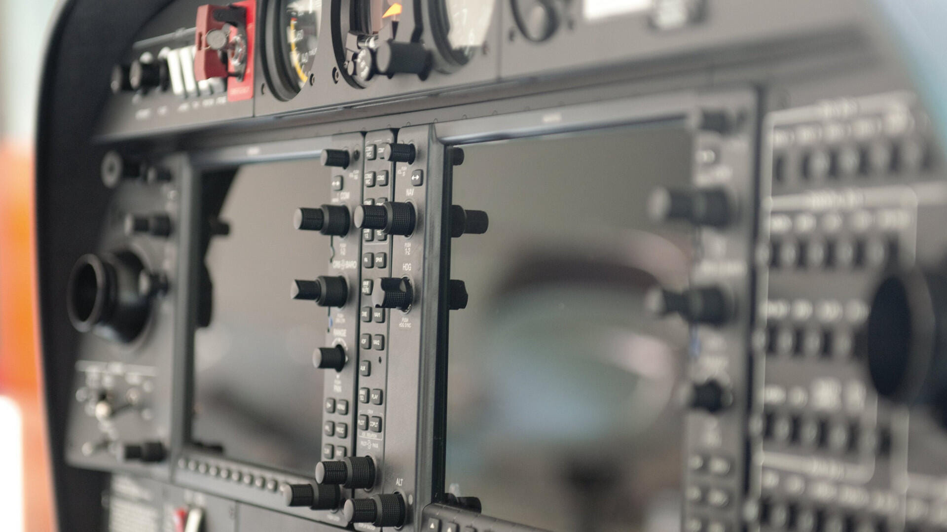 Das Cockpit eines Flugzeuges