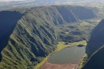 vol en ULM Volcan - cascades - cirques depuis Pierrefonds