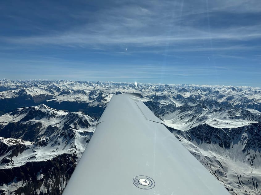 Dein individueller Flug! Alpen oder Meer?