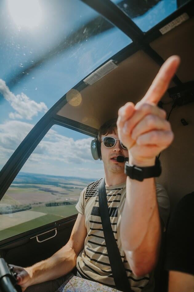 Robinson R44