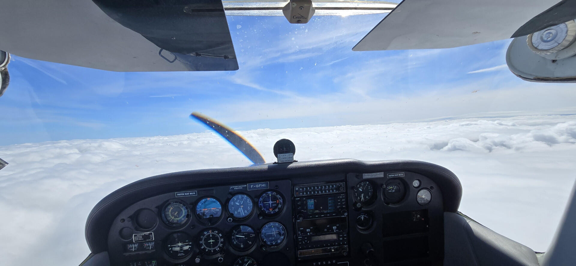 vue du cockpit en plein vol