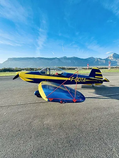 Découverte de la voltige aérienne en Cap10 BK