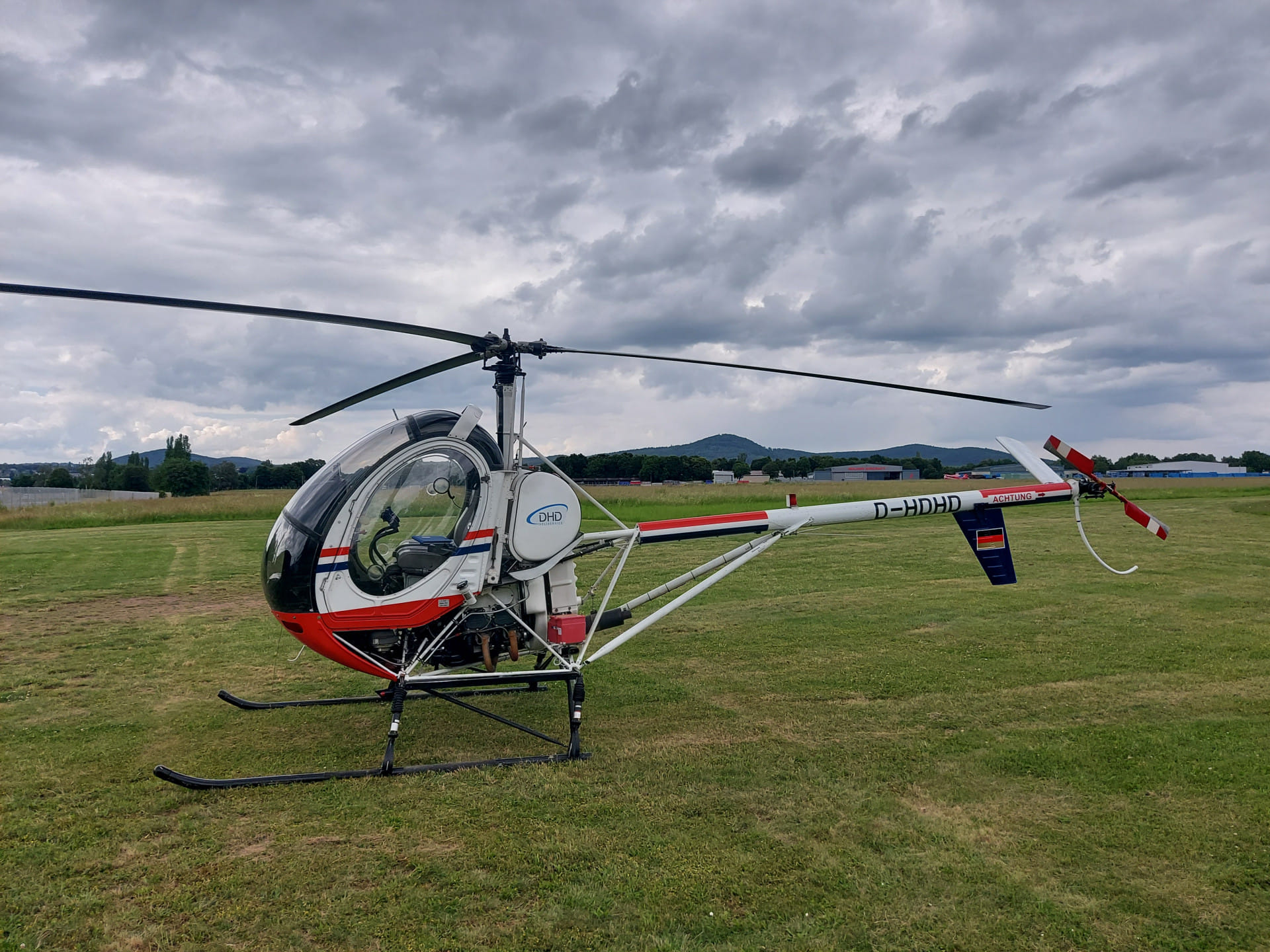 Schweizer-Hughes 269