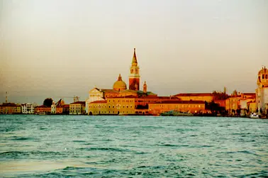 Alpenflug nach Venedig und zurück