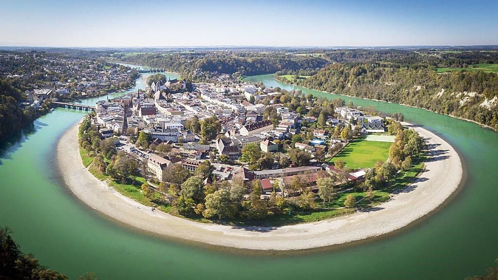 Augsburg - München - Salzburg - Red Bull Museum - Augsburg