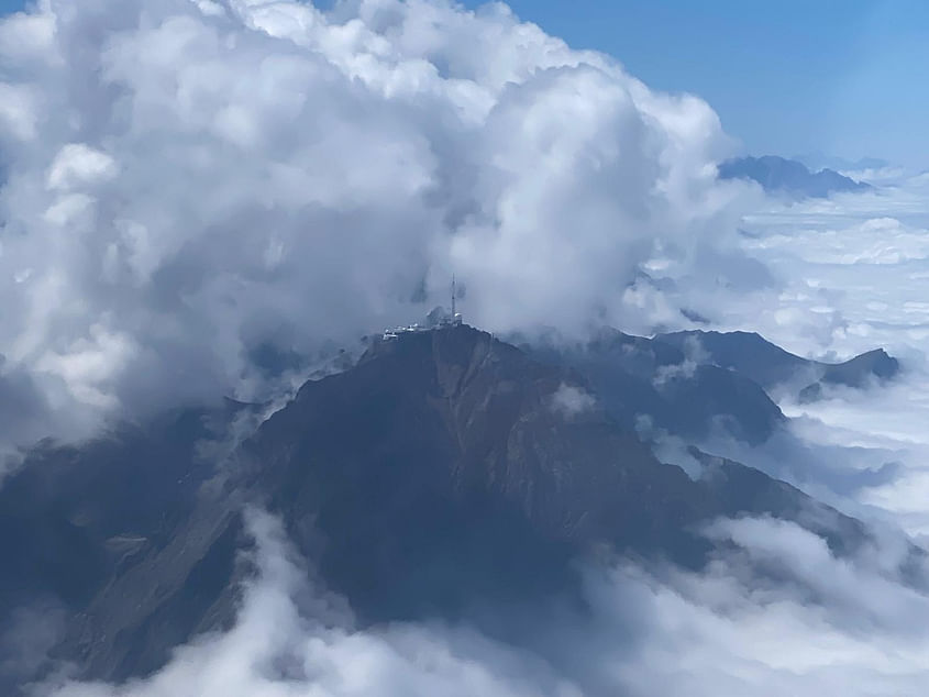 Balade aérienne vers le pic du midi de Bigorre depuis Muret