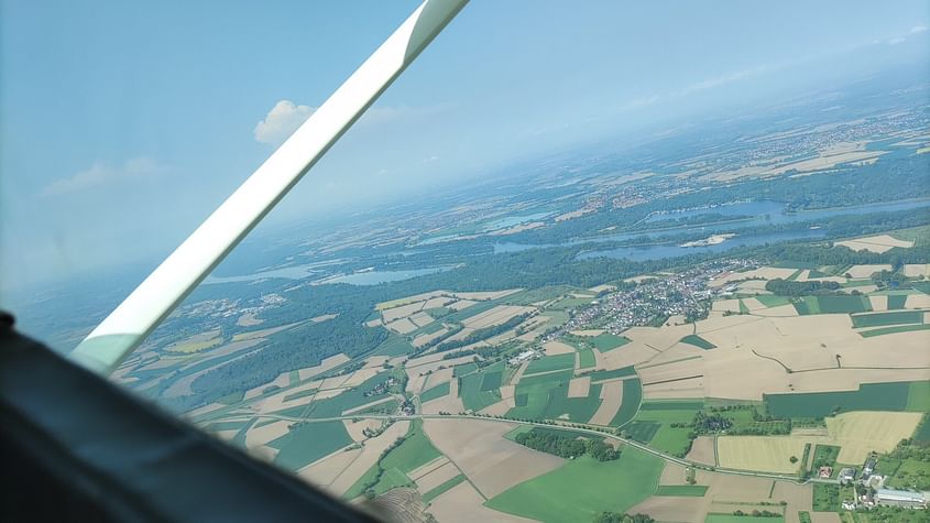 Inlandsflug nach Bayern Landshut oder Straubing