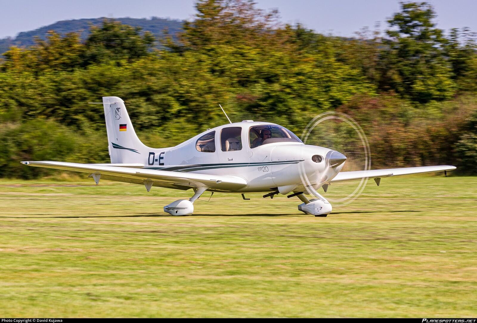 Cirrus SR20