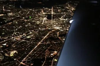 Alexanderplatz von oben bei Nacht ...