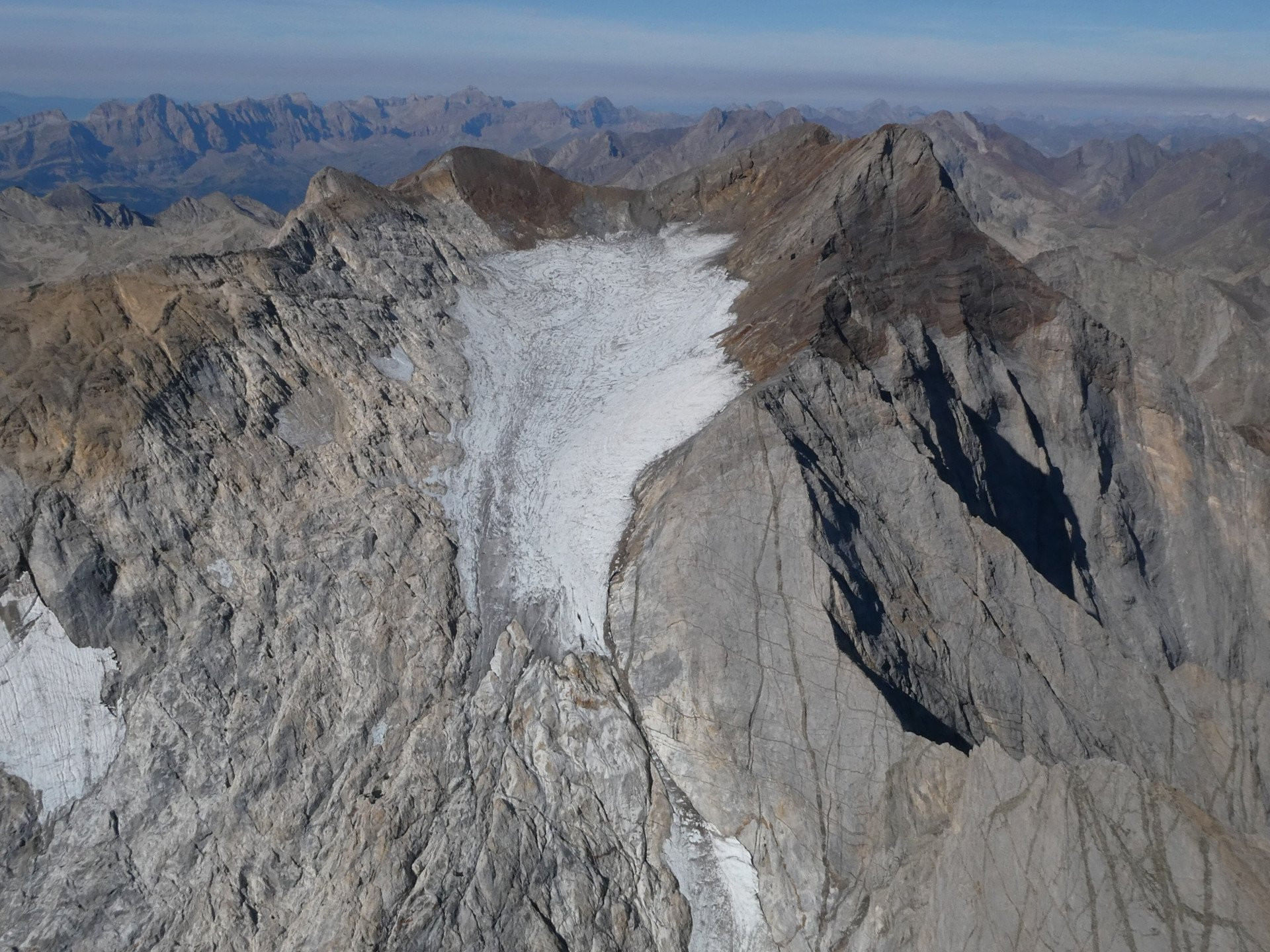 Vignemale et son glacier