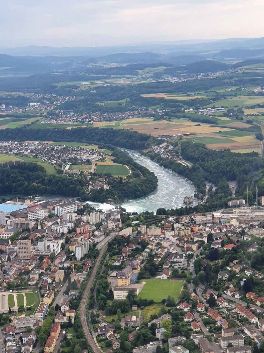 Rundflug mit AT01 zum Rheinfall und Bodensee