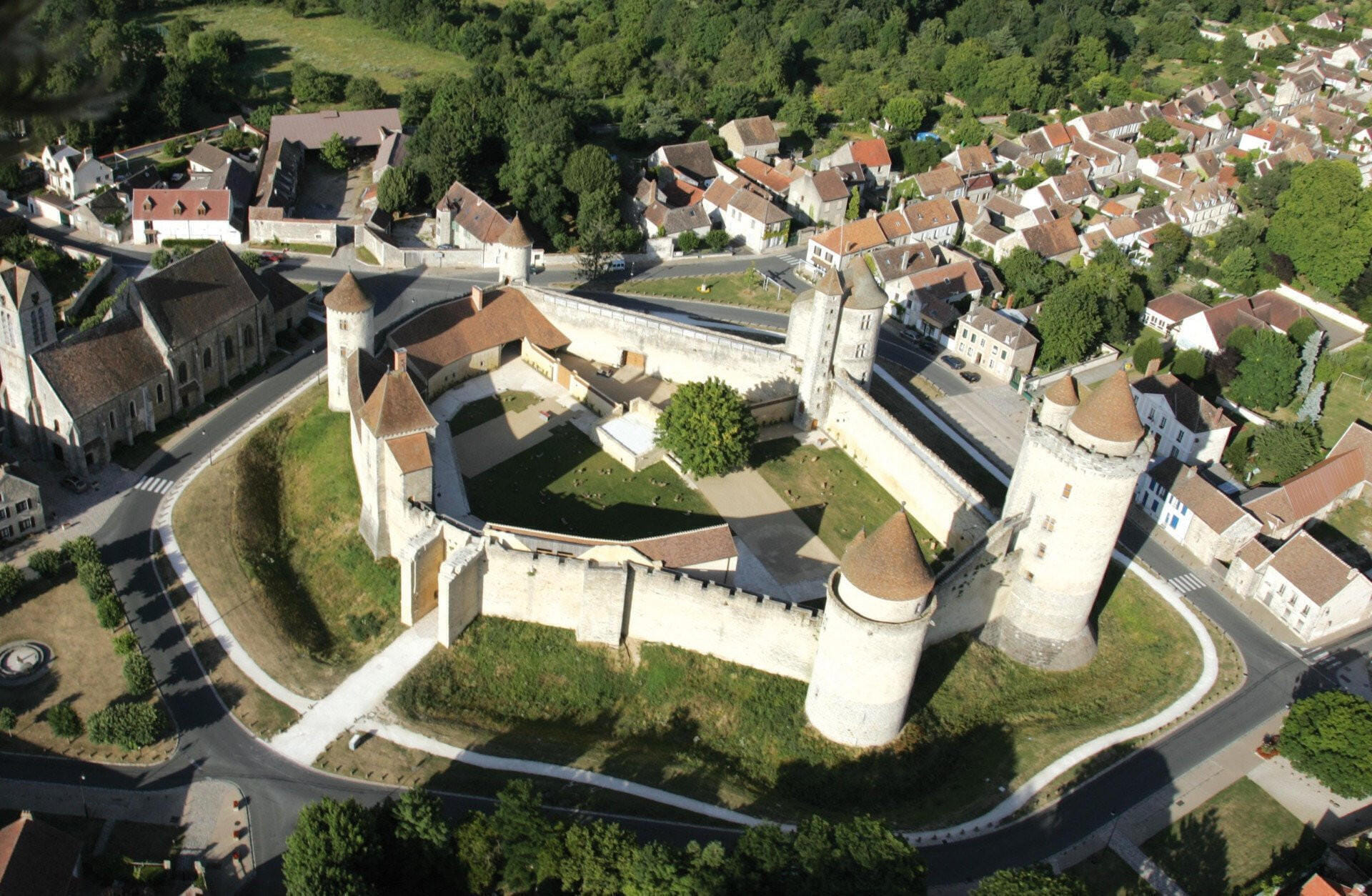 LES PLUS BEAUX CHATEAUX DE SEINE-ET-MARNE