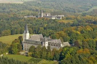 Baptême de l'air en Hélicoptère - Châteaux et Abbayes