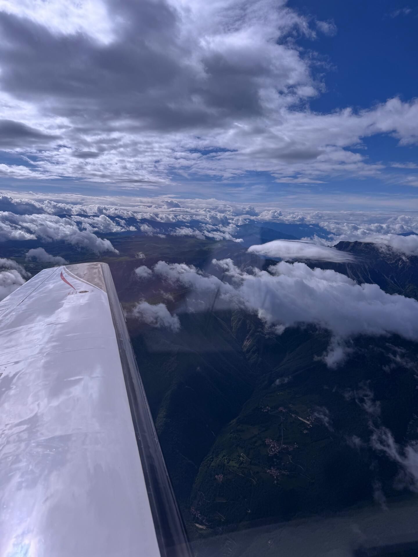 Streckenflüge zu verschiedenen Zielen in Europa an