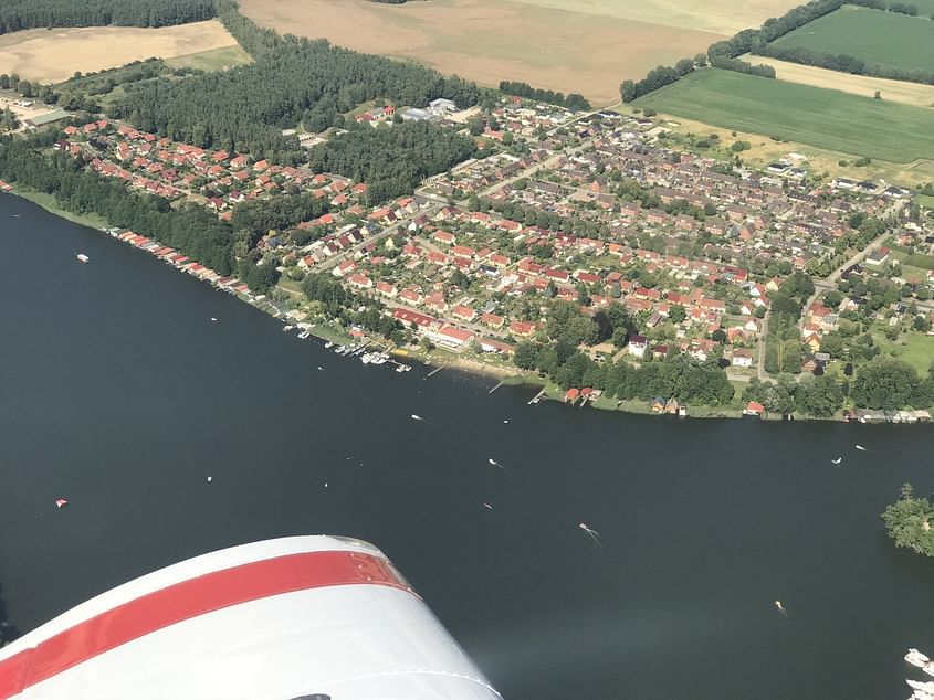 Flug von Dinslaken zum Müritz Airpark (Rechlin-Lärz)