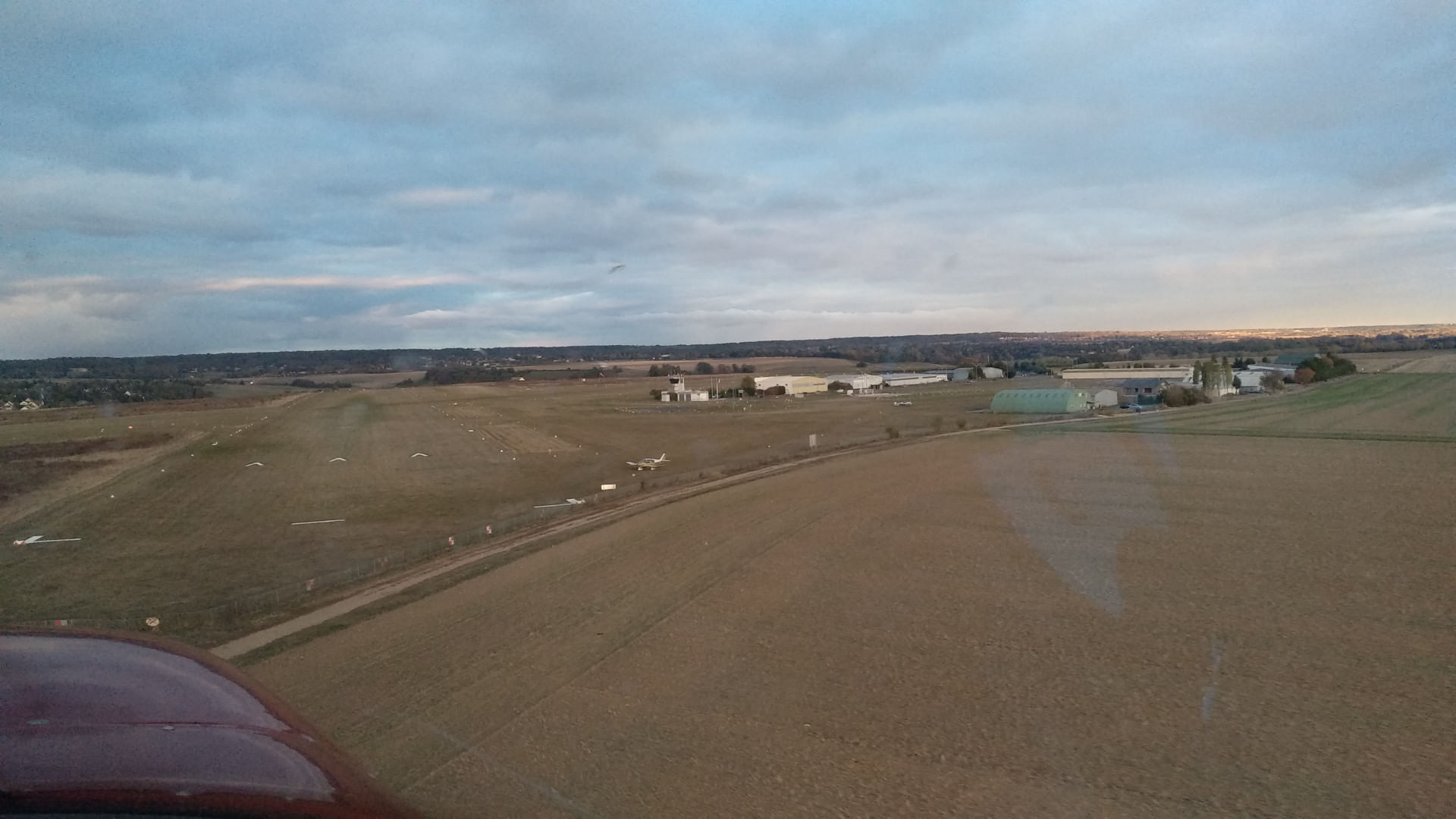atterrissage à Chavenay (piste 05)