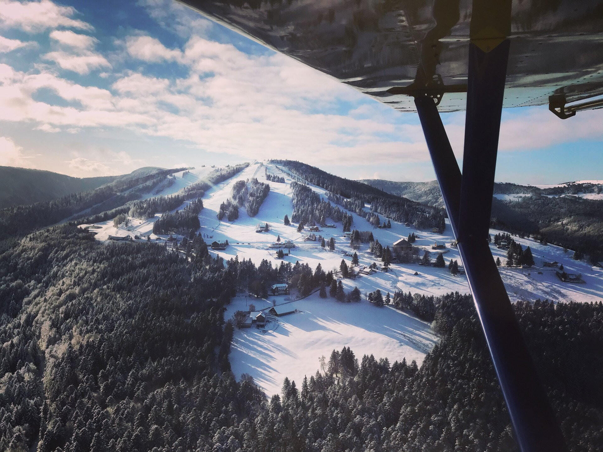 [1H] En Dr400 -> Vol sur les Vosges, ses châteaux & lacs.