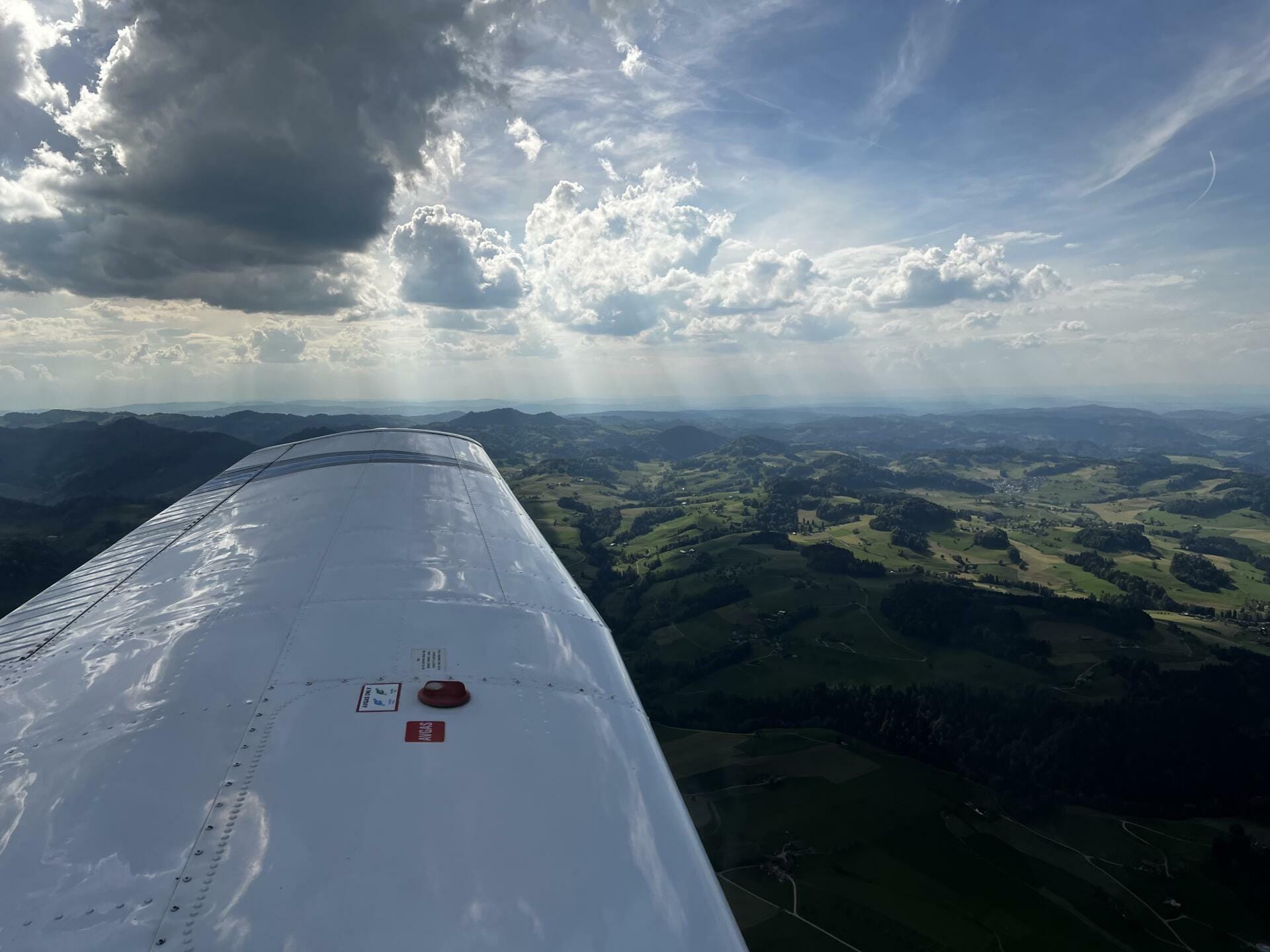 “Willkommen an Bord“  Rundflug über die Ostschweiz!”