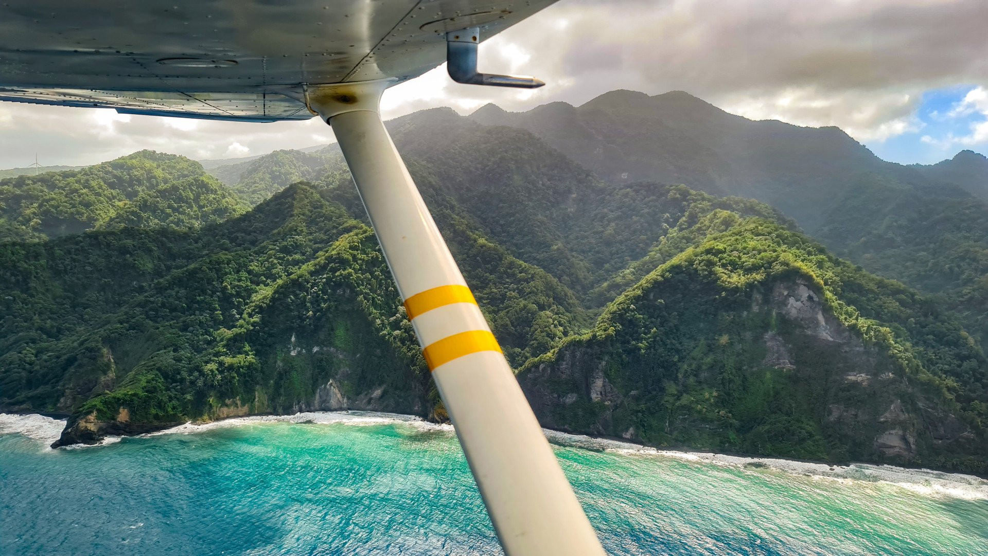 Vol au Nord et au Sud de La Martinique en avion !