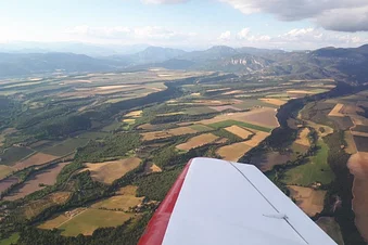 Balade aérienne à travers lacs & plateaux à Vinon-sur-Verdon