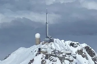 Les Pyrénées vues du ciel : Pic du Midi et Luchon