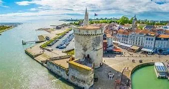 Balade aérienne à la découverte de La Rochelle