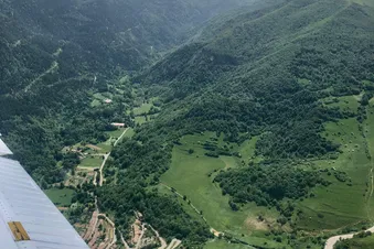 Découverte aérienne du pays Cathare et du piémont Pyrénéen