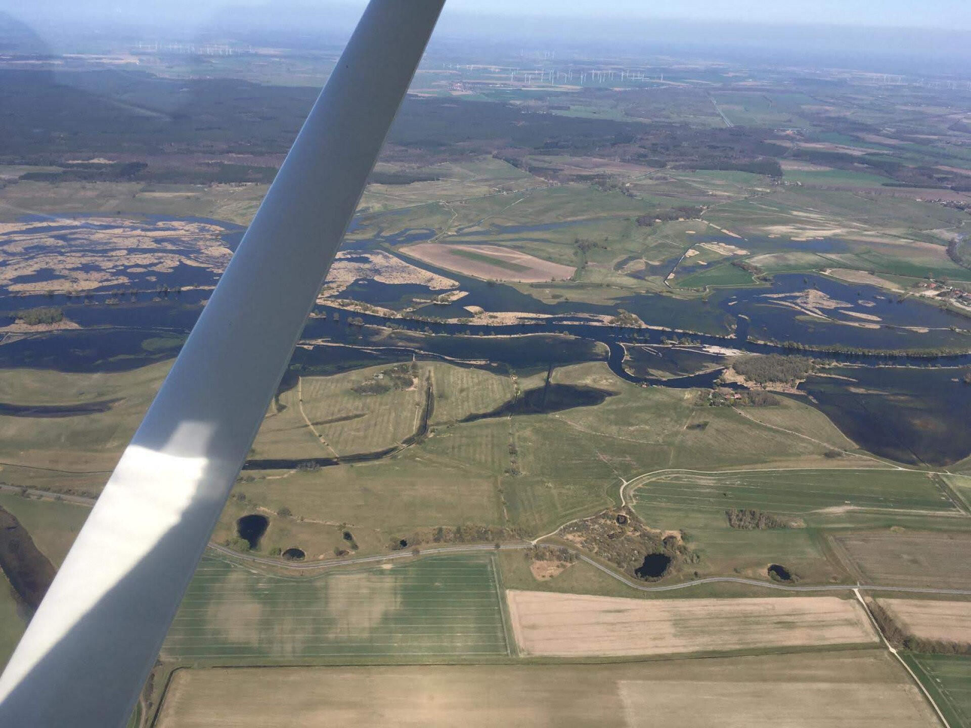 Flug über das Land der 1000 Seen (mind. 2 PAX max. 180kg.)