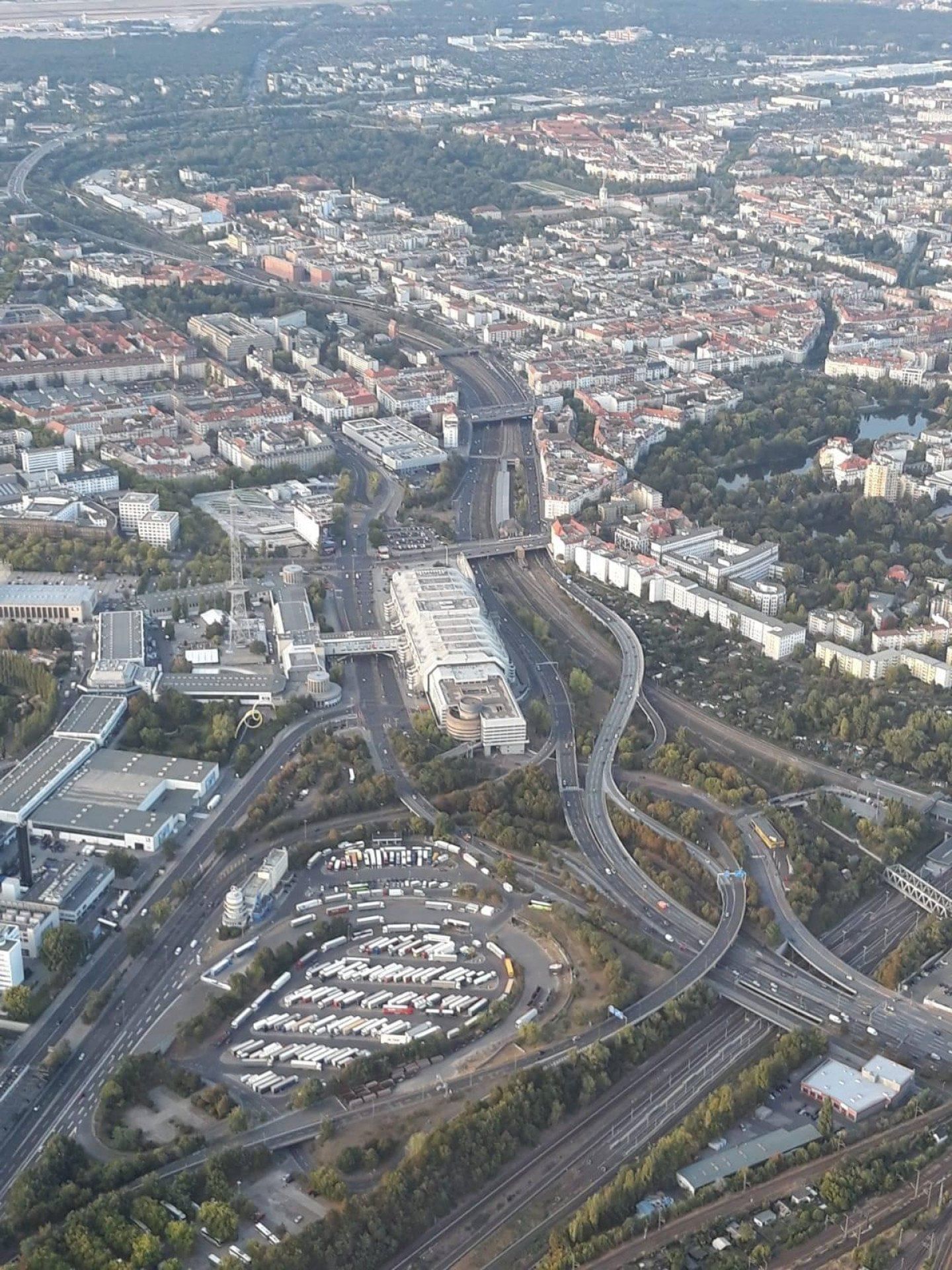 Rundflug über Potsdam und Berlin