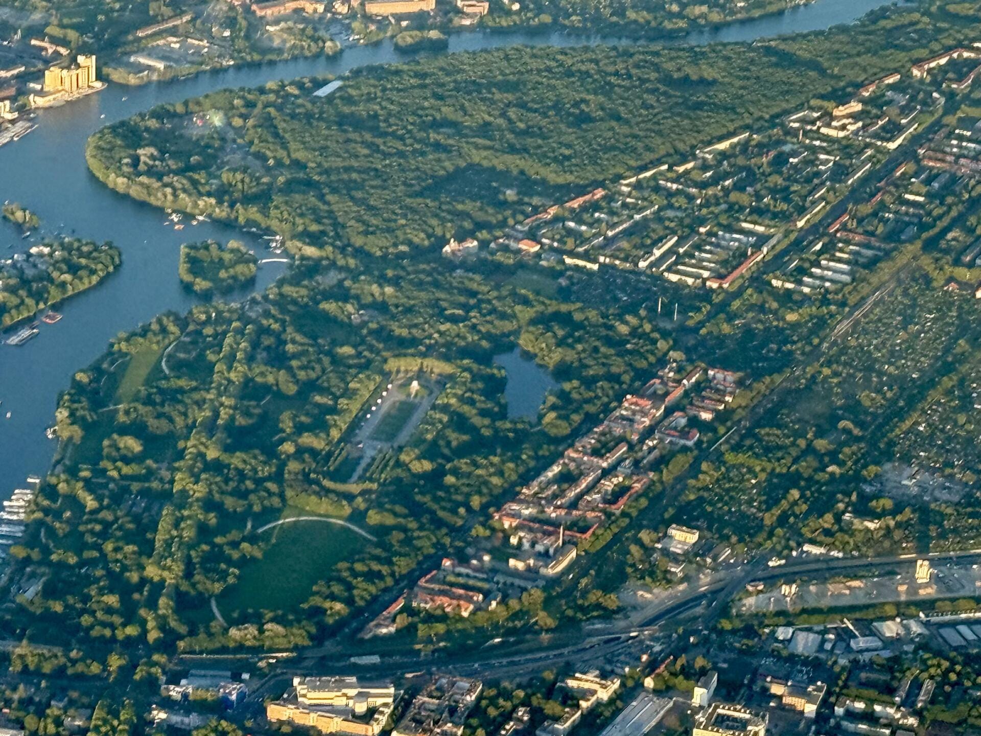 Rundflug Berlin, einmal über die Hauptstadt!
