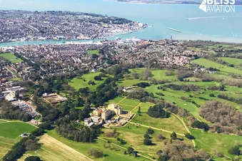 30 Min Trial Helicopter Flying Lesson in an R44