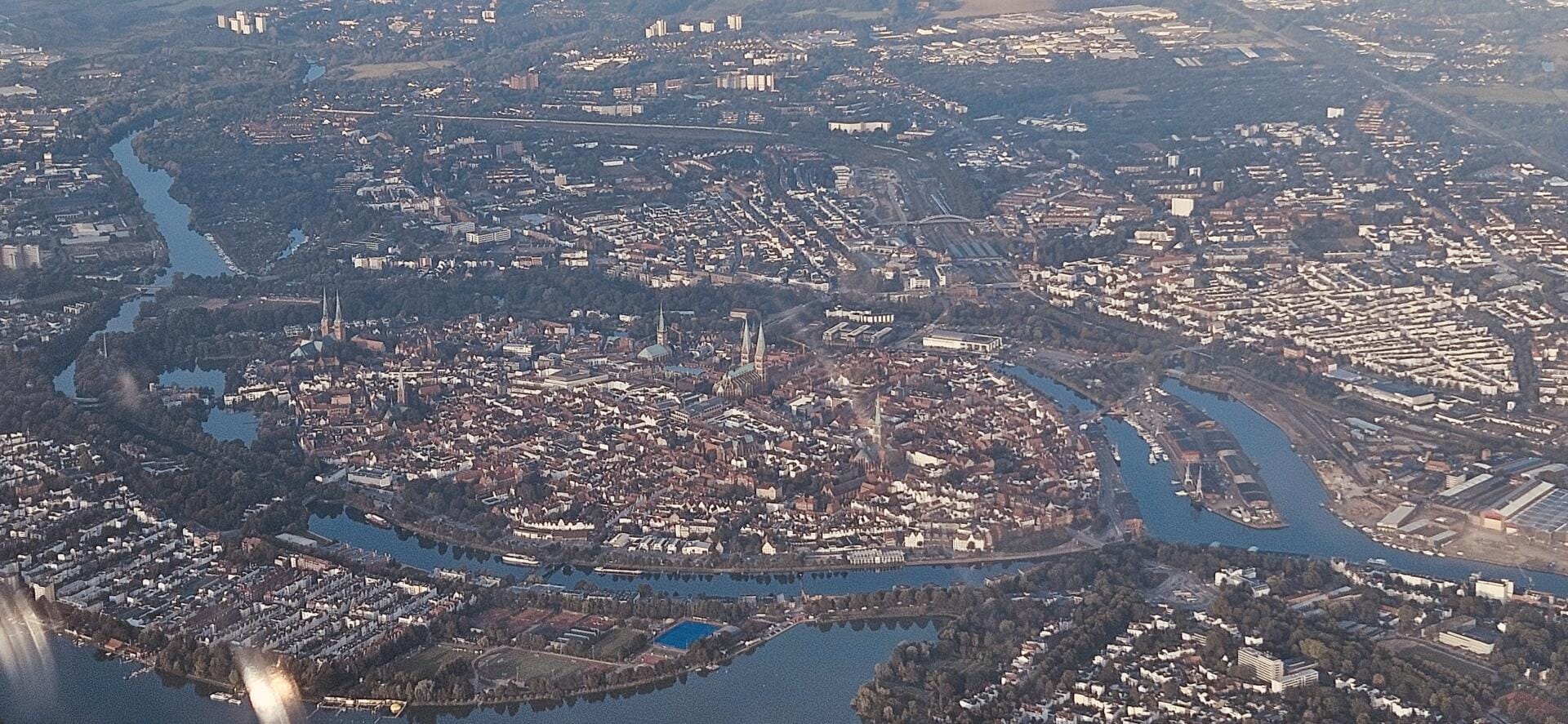 Hanse-Rundflug: Lübeck und Wismar aus der Luft