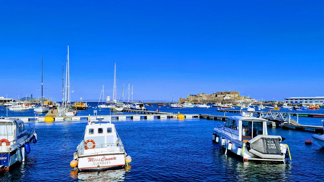 Day trip or overnight stay on Guernsey